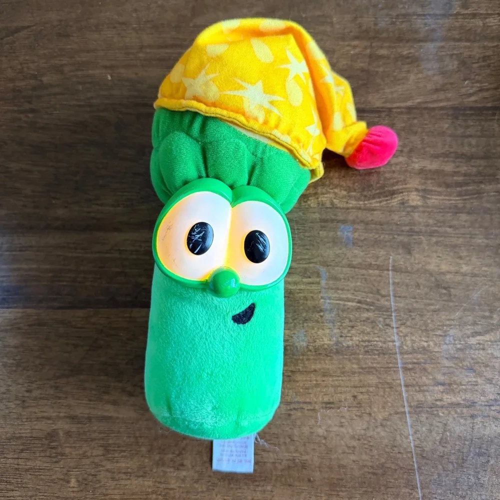 Vintage 1999 Fisher Price VeggieTales Junior Asparagus Light Up Plush Toy 77491